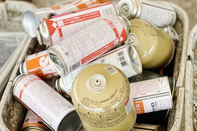 ガスボンベ・スプレー缶の不用品回収